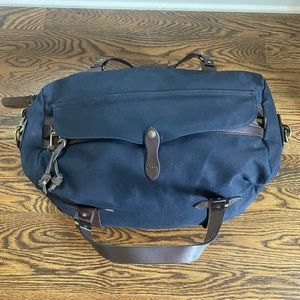 EUC Filson Rugged Twill Duffel Bag in Navy